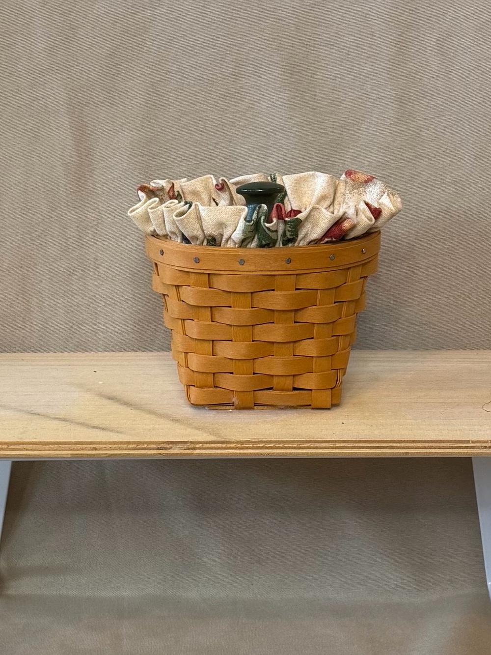 Longaberger Natural Brown Basket with Floral Fabric Liner + Lid + Protector